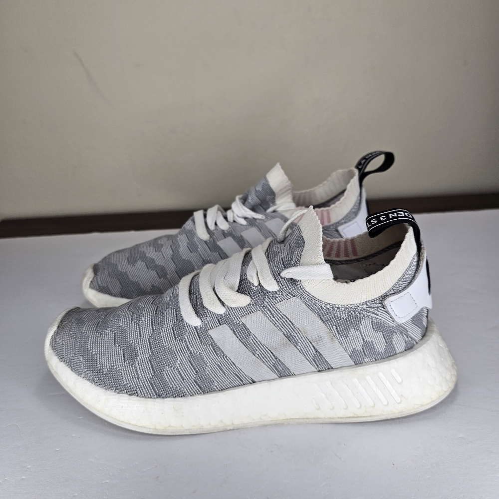 adidas BY9520 Womens Nmd_R2 Primeknit Sneakers Shoes Casual Size 7